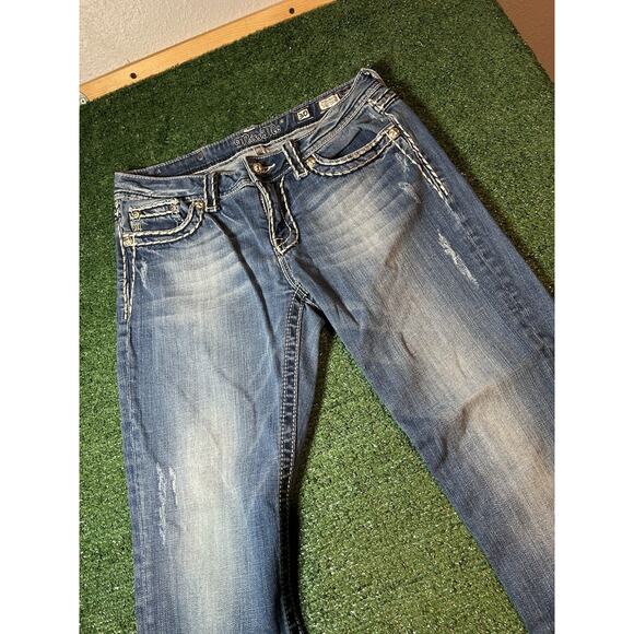 Miss Me Easy Capri Distressed Denim Women’s 30x25.5 Embellished Y2K Jeans - Picture 4 of 11